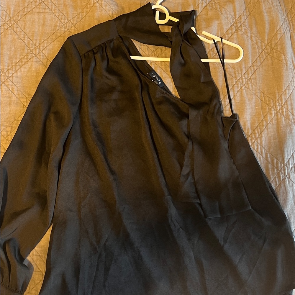 1. State Black One-Shoulder Blouse - Picture 3 of 5
